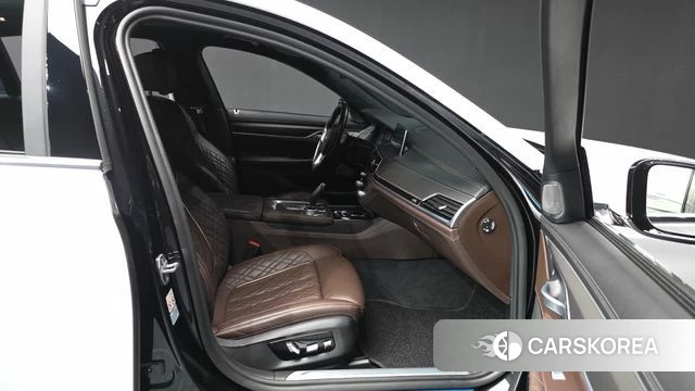 BMW 7 Series (G11) 2021 Белый из Кореи, фото 2