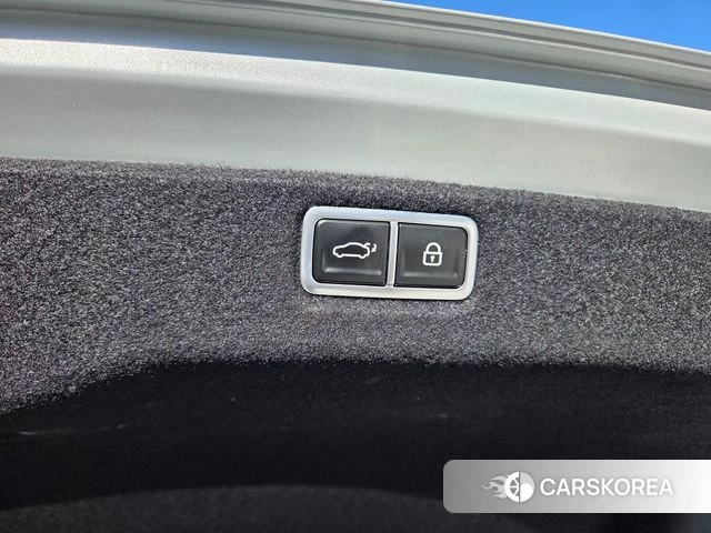 Hyundai Sonata D Edge (DN8) 2024 Серебристо-серый из Кореи, фото 2