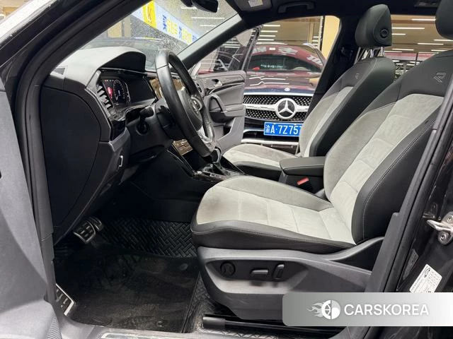 Volkswagen Tayron 2022 Темно-серый из Китая, фото 2