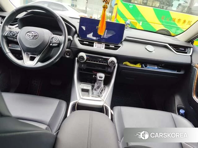 Toyota Wildlander 2023 Черный из Китая, фото 2