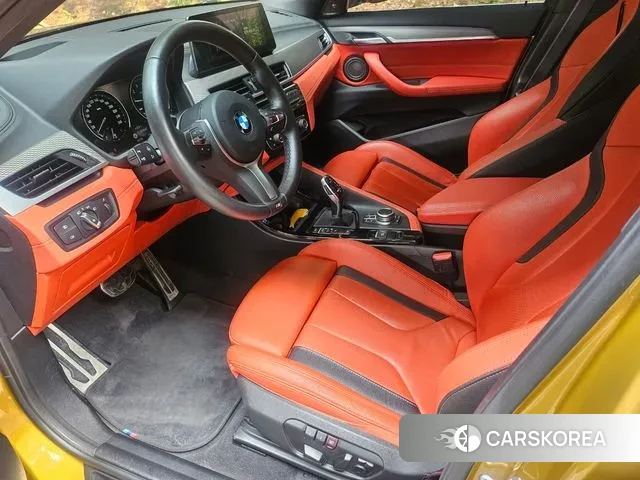 BMW X2 (F39) 2021 Золотой из Кореи, фото 2