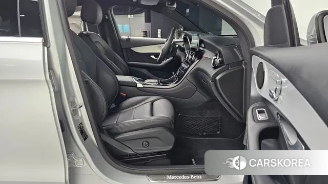 Mercedes-Benz GLC-Class X253 2020 Серебряный из Кореи, фото 2