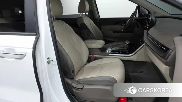 Kia Carnival 4th generation 2022 Белый из Кореи, фото 2