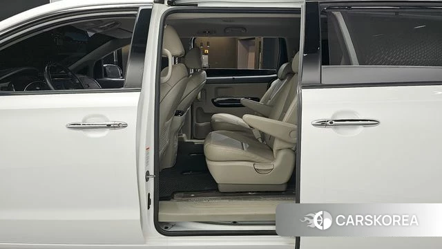 Kia The New Carnival 2020 Белый из Кореи, фото 2