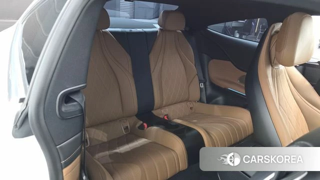 Mercedes-Benz CLE-Class C236 2024 Белый из Кореи, фото 2