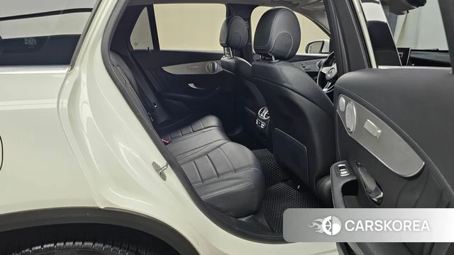Mercedes-Benz GLC-Class X253 2018 Белый из Кореи, фото 2