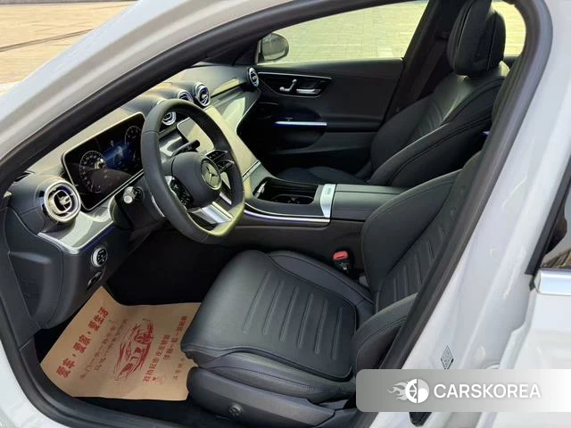 Mercedes-Benz C-class 2025 Белый из Китая, фото 2
