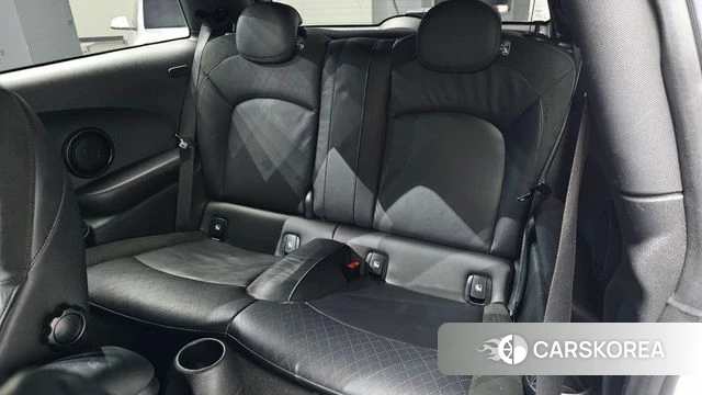 Mini Cooper Electric 2022 Серебряный из Кореи, фото 2