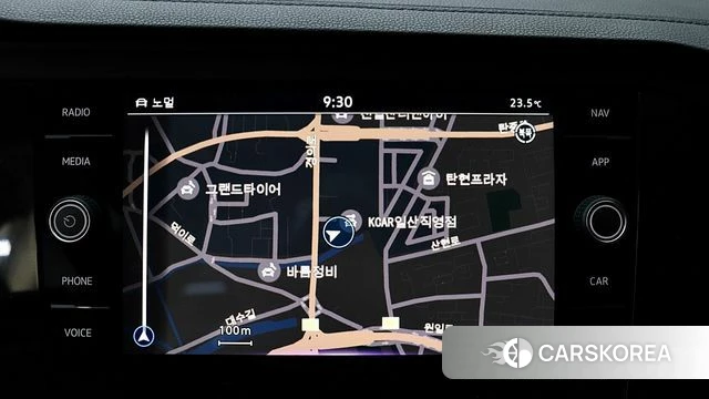 Volkswagen 7th Generation of Jetta 2023 Белый из Кореи, фото 2