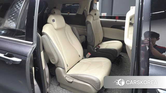 Kia Carnival 4th generation 2022 Серый из Кореи, фото 2