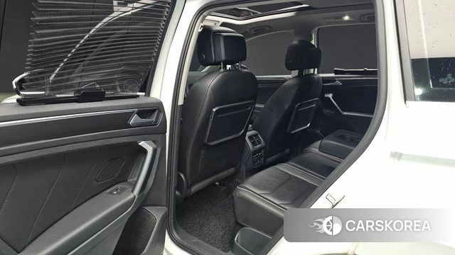 Volkswagen Tiguan second Generation 2020 Белый из Кореи, фото 2