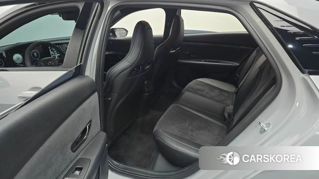 Hyundai Avante (CN7) 2023 Серебристо-серый из Кореи, фото 2