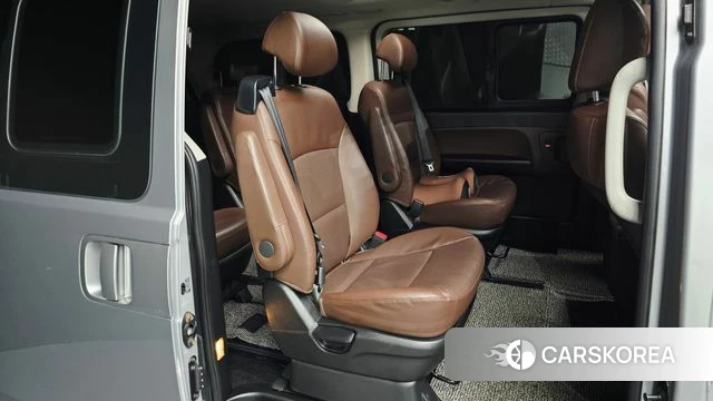 Hyundai The New Grand Starex 2019 Серебристо-серый из Кореи, фото 2
