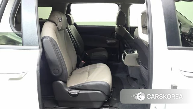 Kia The New Carnival 4th Generation 2025 Белый из Кореи, фото 2