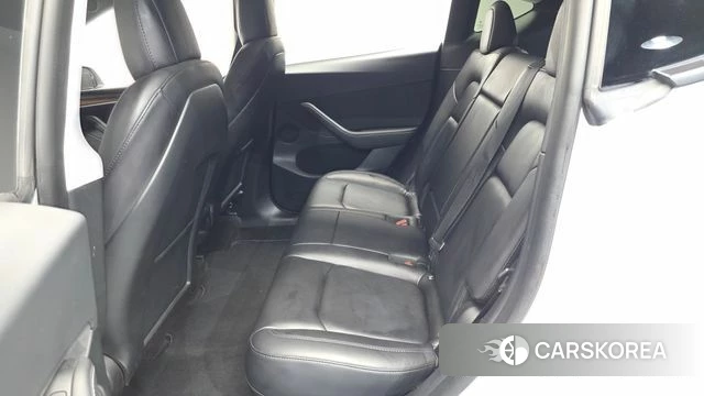 Tesla Model Y 2022 Белый из Кореи, фото 2