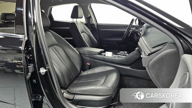Hyundai Sonata (DN8) 2021 Черный из Кореи, фото 2
