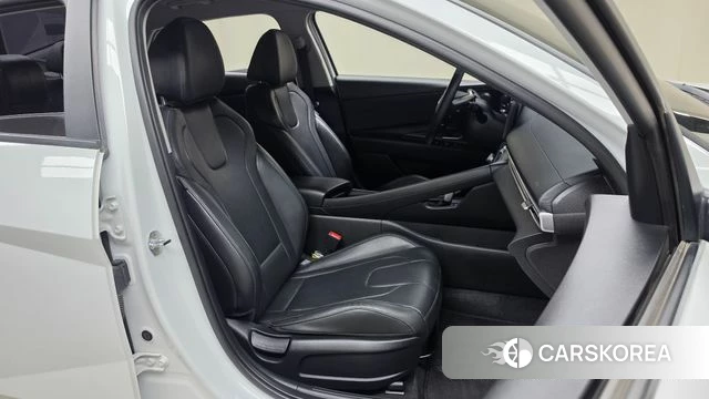 Hyundai Avante Hybrid (CN7) 2022 Белый из Кореи, фото 2