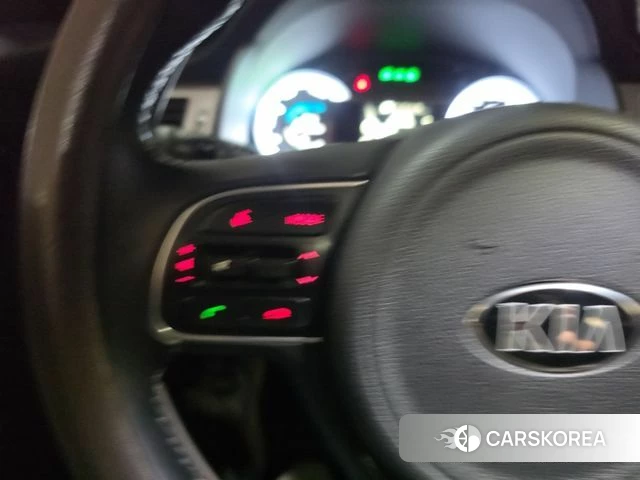 Kia Niro 2018 Черный из Кореи, фото 2
