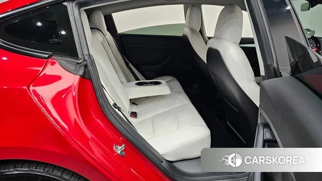 Tesla Model 3 2022 Красный из Кореи, фото 2