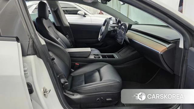 Tesla Model 3 2021 Белый из Кореи, фото 2