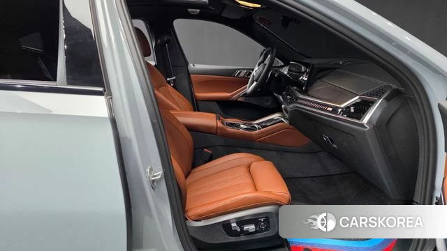 BMW X6 (G06) 2026 Светло-серебряный цвет из Кореи, фото 2