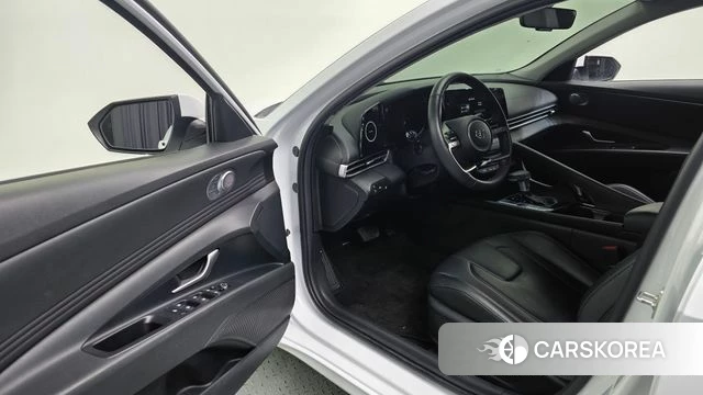 Hyundai Avante (CN7) 2021 Белый из Кореи, фото 2