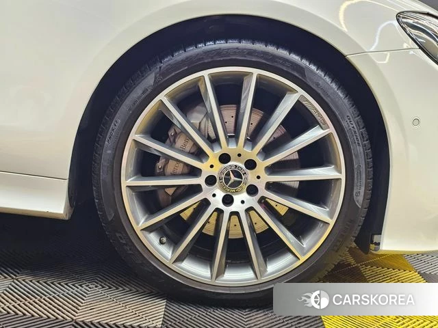 Mercedes-Benz E-Class W213 2019 Белый из Кореи, фото 2