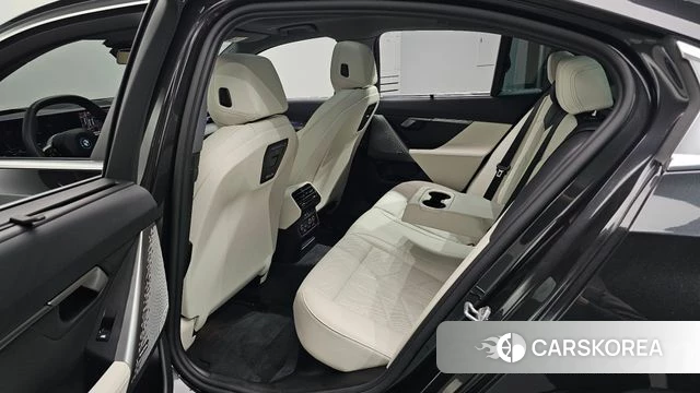 BMW i5 (G60) 2025 Серый из Кореи, фото 2