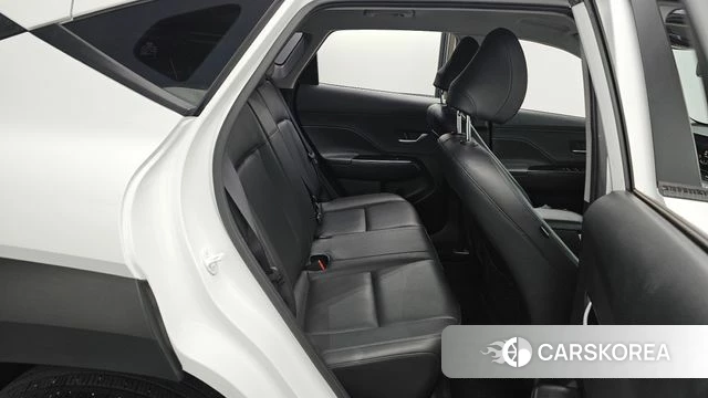 Hyundai Kona (SX2) 2023 Белый из Кореи, фото 2