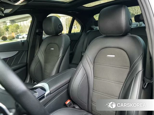 Mercedes-Benz AMG C-Class 2022 Темно-серый из Китая, фото 2