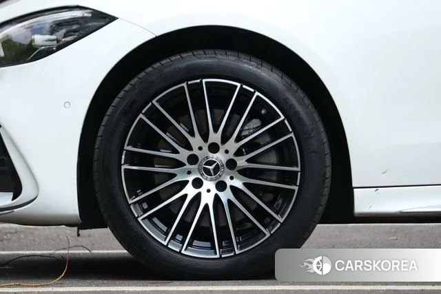 Mercedes-Benz C-class 2023 Белый из Китая, фото 2