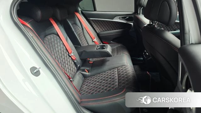 Genesis The New G70 Shooting Brake 2022 Белый из Кореи, фото 2