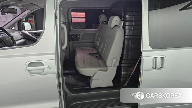 Hyundai The New Grand Starex 2018 Серебряный из Кореи, фото 2