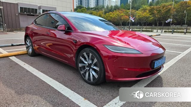 Tesla Model 3 2024 Красный из Кореи, фото 2