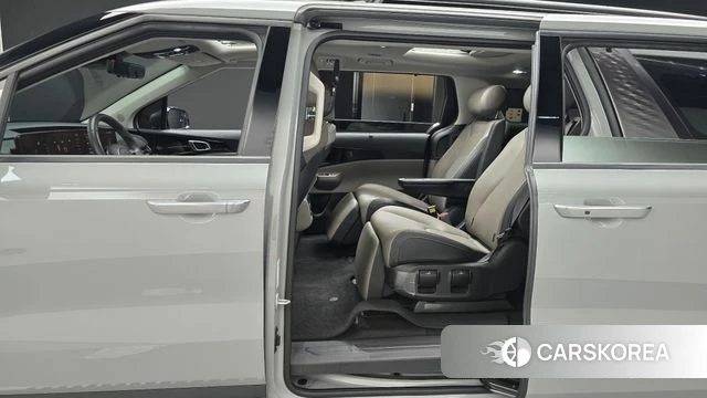 Kia The New Carnival 4th Generation 2024 Серый из Кореи, фото 2