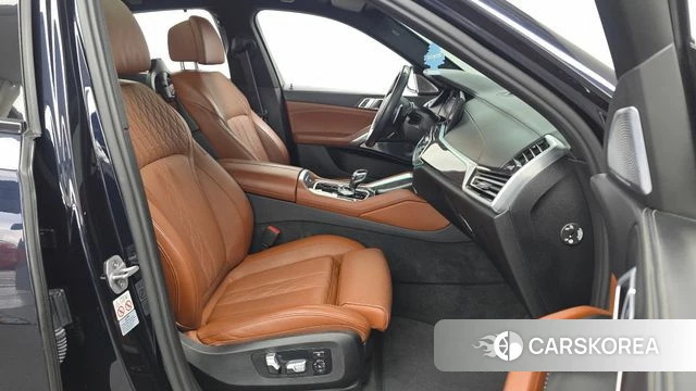BMW X6 (G06) 2023 Черный из Кореи, фото 2