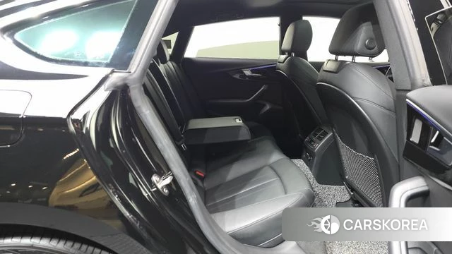 Audi A5 (F5) 2021 Черный из Кореи, фото 2