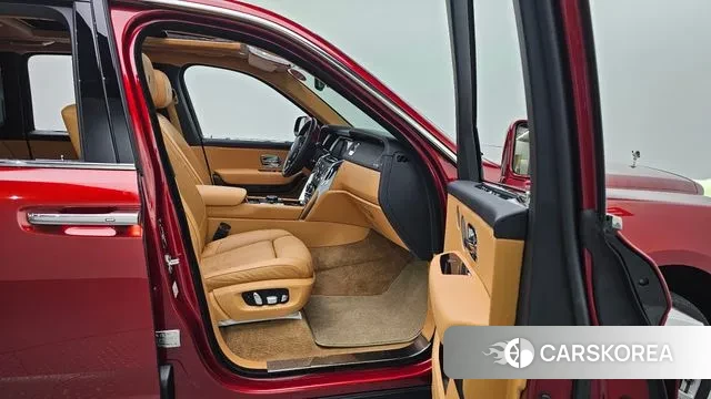 Rolls-Royce Cullinan 2023 Красный из Кореи, фото 2