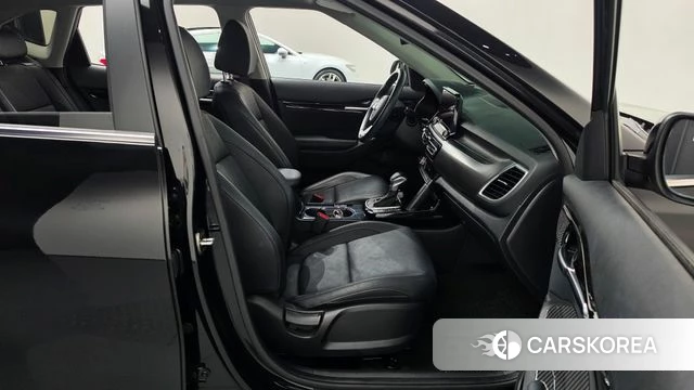 Kia Seltos 2020 Черный из Кореи, фото 2