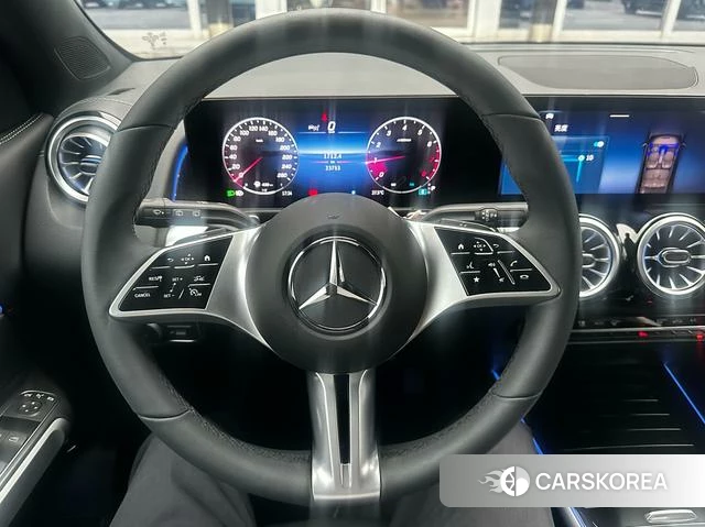 Mercedes-Benz GLB 2025 Черный из Китая, фото 2
