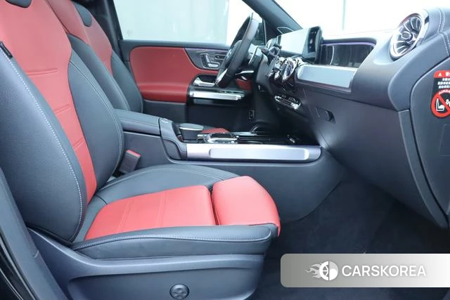 Mercedes-Benz AMG GLB 2022 Черный из Китая, фото 2