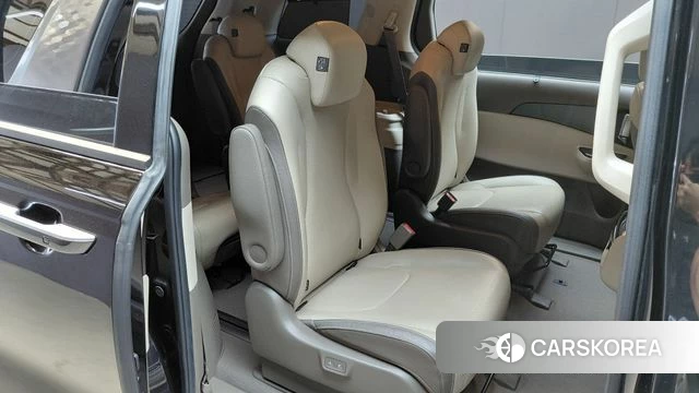 Kia Carnival 4th generation 2021 Черный из Кореи, фото 2