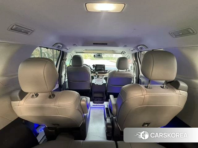 Toyota Sienna 2023 Белый из Китая, фото 2