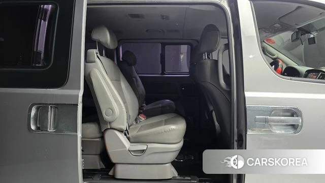Hyundai The New Grand Starex 2018 Серебряный из Кореи, фото 2