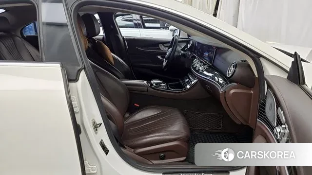 Mercedes-Benz CLS-Class C257 2019 Белый из Кореи, фото 2