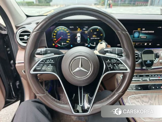 Mercedes-Benz E-Class 2021 Черный из Китая, фото 2