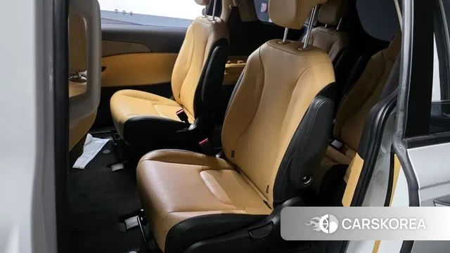 Kia Carnival 4th generation 2022 Белый из Кореи, фото 2