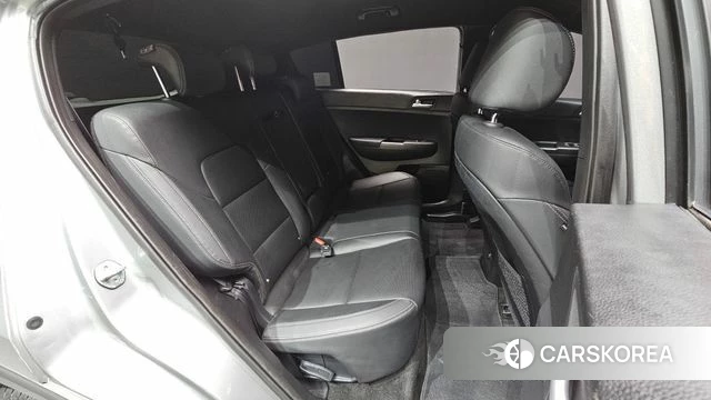 Kia Sportage The Bold 2021 Серебристо-серый из Кореи, фото 2