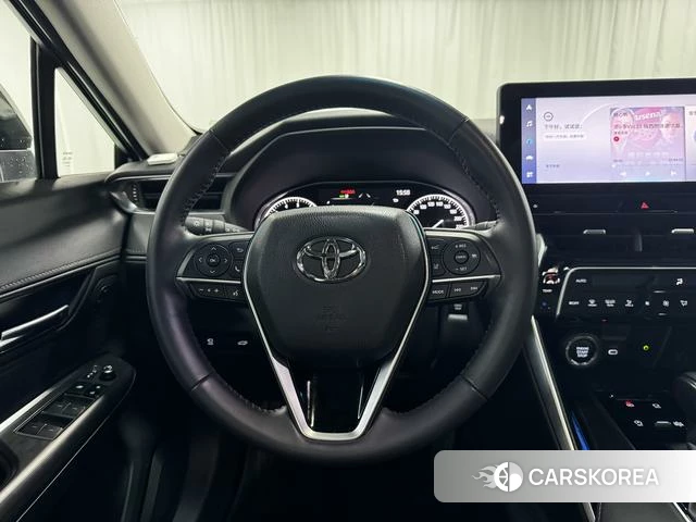 Toyota Harrier 2026 Серебристо-серый из Китая, фото 2
