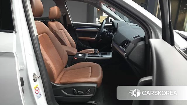 Audi Q5 (FY) 2023 Белый из Кореи, фото 2